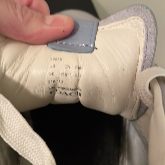 Coach Sneakersnwith Sequin Heart Accent, light blue, size 9 - Picture 7 of 7